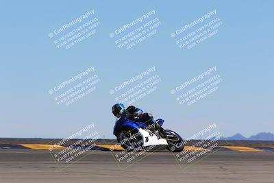 media/Mar-12-2022-SoCal Trackdays (Sat) [[152081554b]]/Turn 9 Side (145pm)/